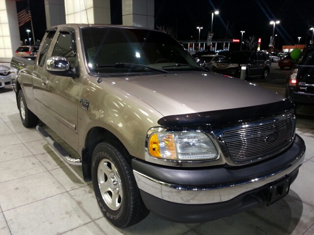 Ford F-150 2001 photo 2