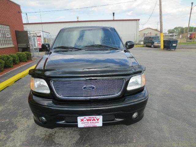 Ford F-150 2001 photo 2
