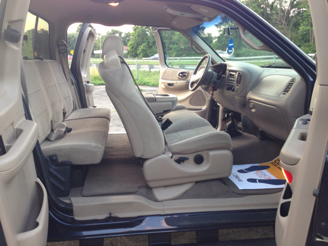 Ford F-150 2001 photo 4