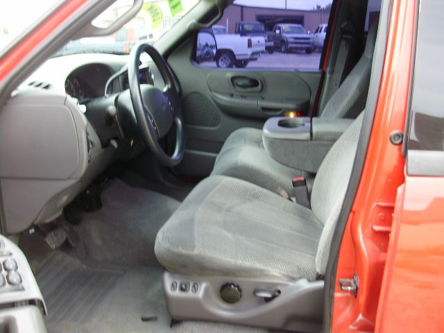 Ford F-150 2001 photo 1