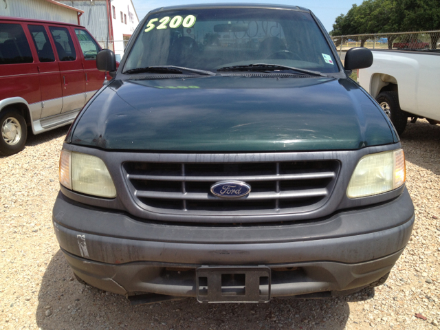 Ford F-150 2002 photo 2
