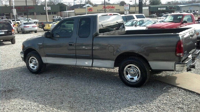 Ford F-150 2002 photo 1