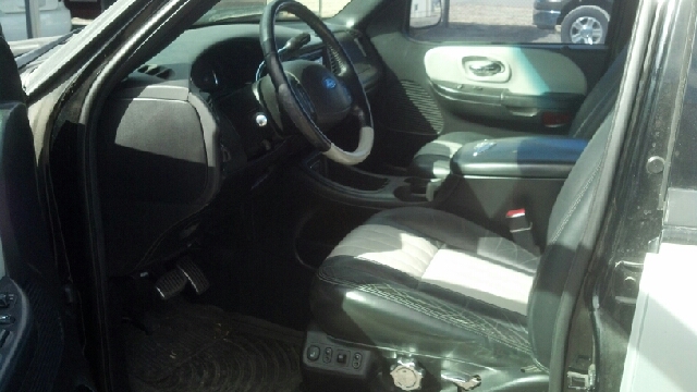 Ford F-150 2003 photo 1