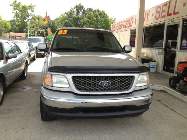 Ford F-150 2003 photo 1