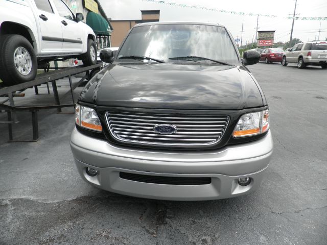 Ford F-150 2003 photo 2