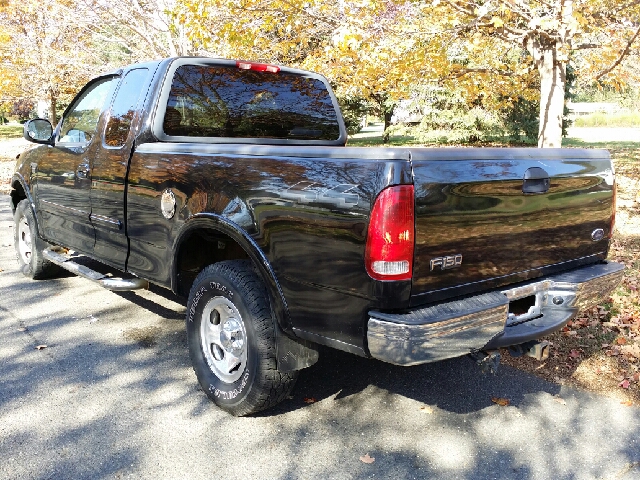 Ford F-150 2003 photo 2
