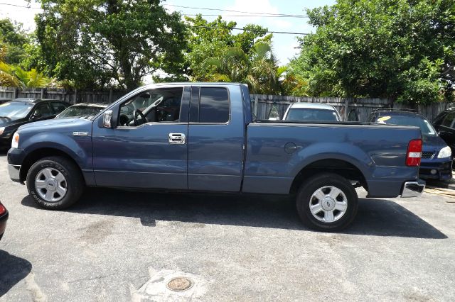 Ford F-150 2004 photo 2