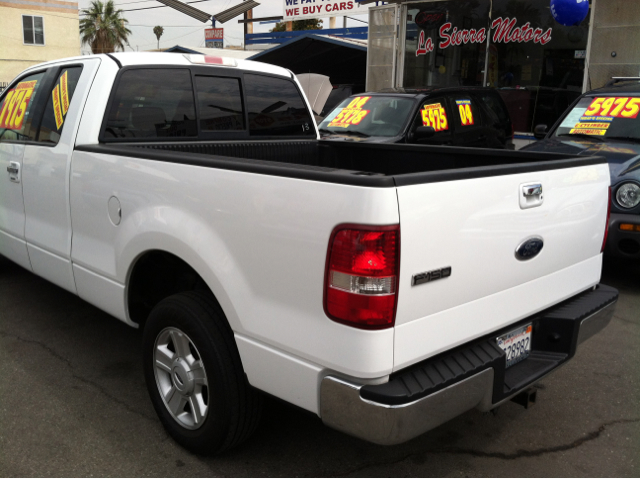Ford F-150 XLT Supercrew Short Bed 2WD Pickup Truck