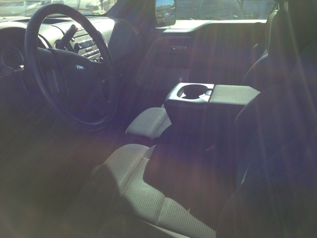 Ford F-150 2005 photo 2