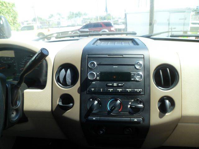 Ford F-150 SLE- 4X4 Pickup Truck