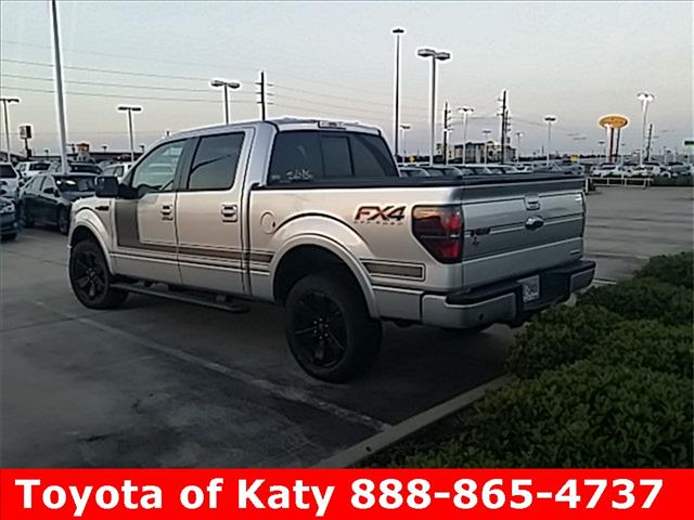 Ford F-150 EXT CAB 4WD 143.5wb Pickup Truck