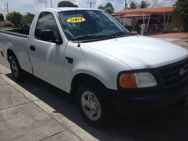 Ford F-150 Heritage 2004 photo 1