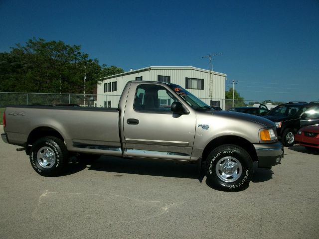Ford F-150 Heritage 2004 photo 2