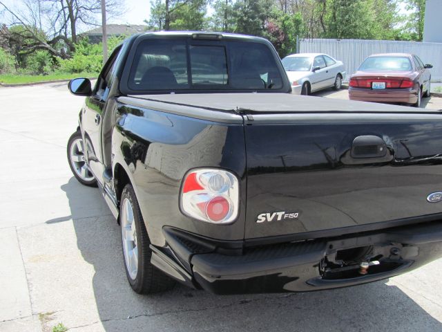 Ford F-150 SVT Lightning 2001 photo 1