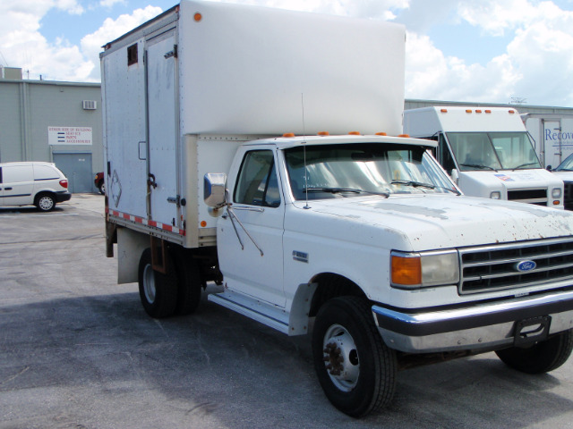 Ford F-350 1991 photo 3