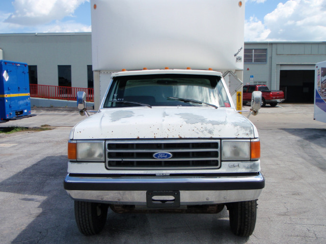 Ford F-350 1991 photo 4