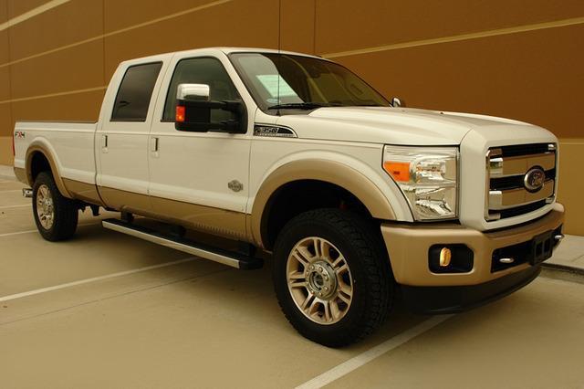 Ford F-350 2011 photo 2