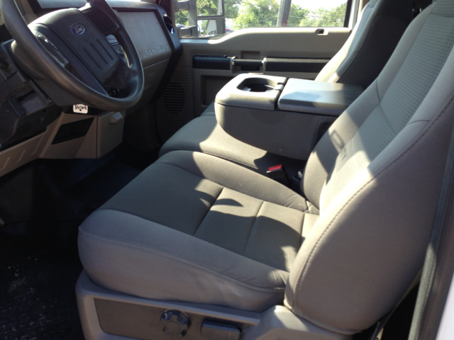 Ford F-350 SD Leather Trimmed Bucket Seats-d Pickup Truck