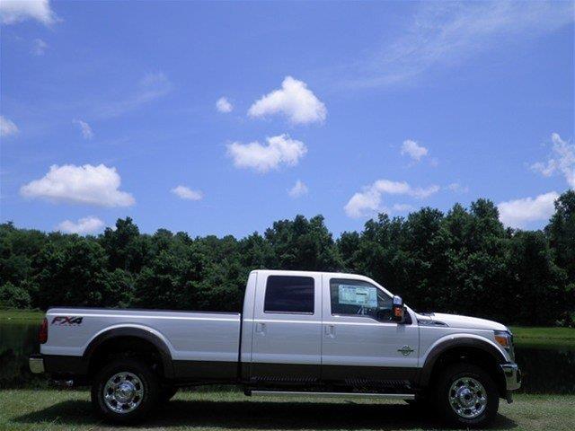Ford F-350 Super Duty 2015 photo 1