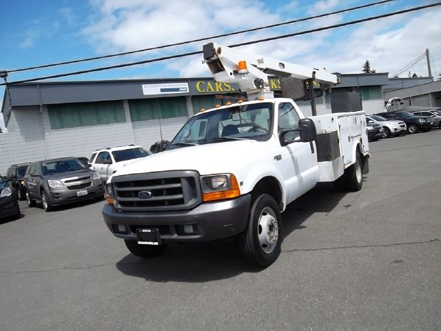Ford F-450 \ultimate Utilities