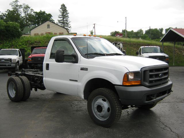 Ford F-450 Sport 4WD Cab Chassis