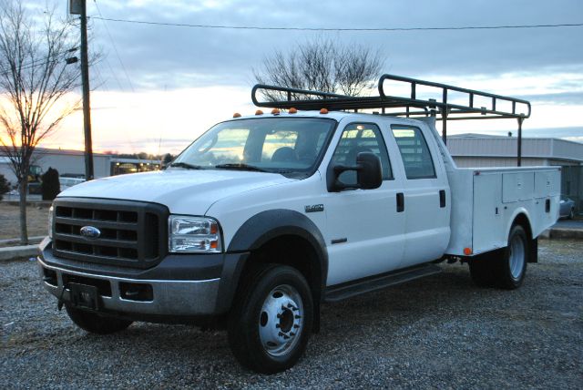 Ford F-450 Sle/4wd Specialty Truck