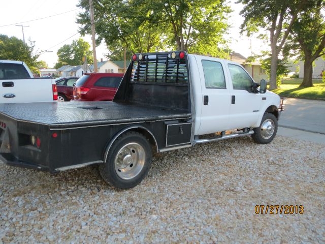 Ford F-550 2000 photo 2