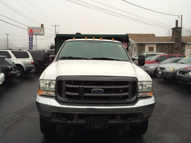 Ford F-550 2004 photo 0