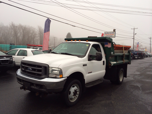 Ford F-550 2004 photo 3