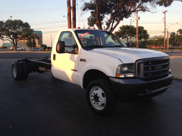 Ford F-550 2004 photo 1