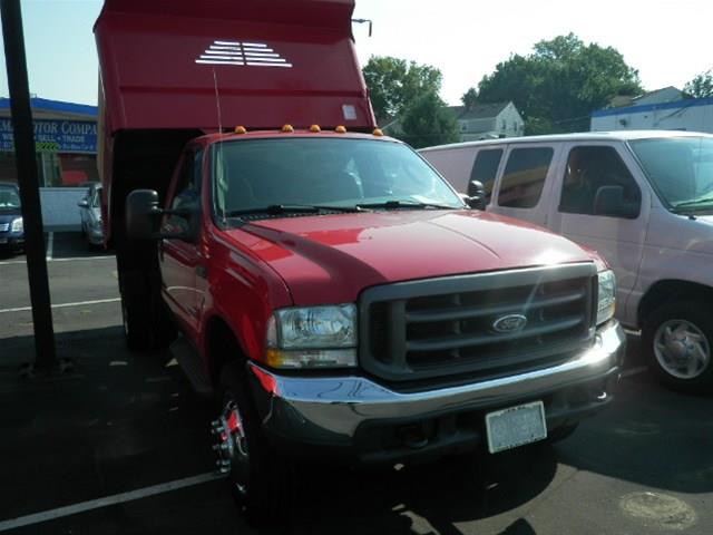 Ford F-550 2004 photo 1