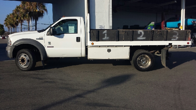 Ford F-550 2005 photo 1