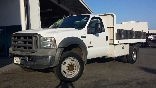Ford F-550 2005 photo 4