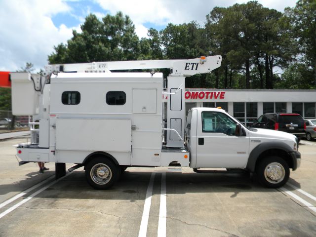 Ford F-550 2005 photo 13