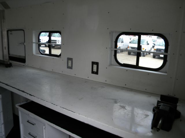 Ford F-550 2005 photo 18