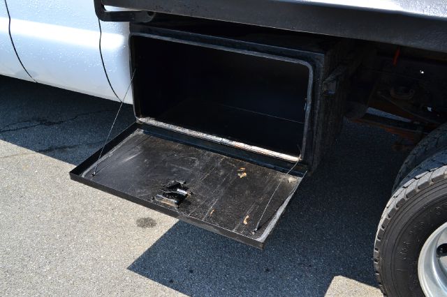 Ford F-550 2008 photo 9