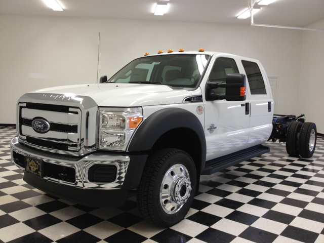 Ford F-550 2013 photo 3