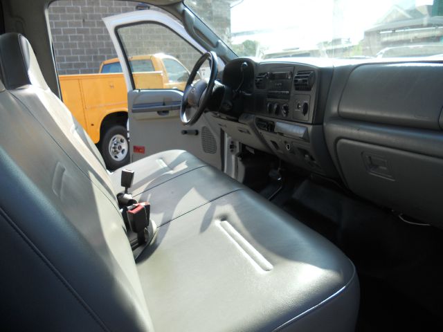 Ford F-550 4X4 RACKBODY 2006 photo 1