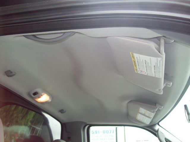 Ford F-550 XLT SD Dump Truck 2006 photo 19