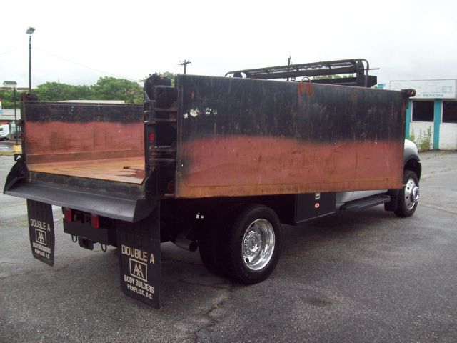 Ford F-550 XLT SD Dump Truck 2006 photo 31
