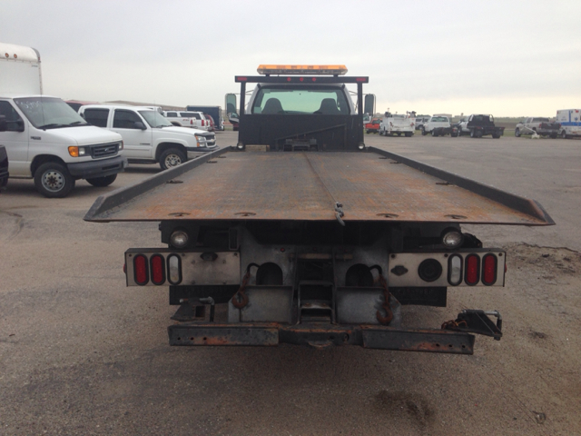 Ford F-650 2005 photo 2