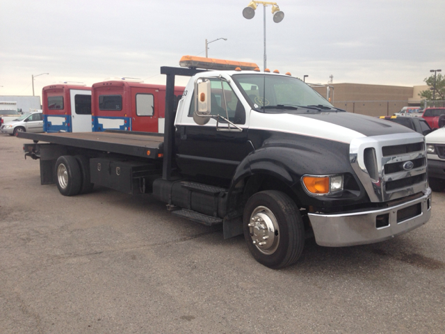 Ford F-650 2005 photo 3