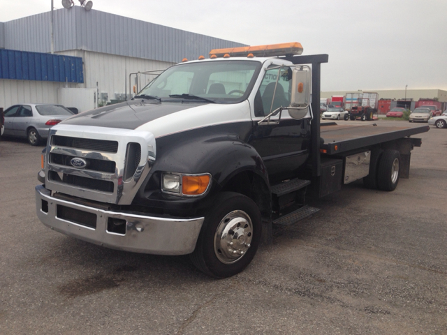 Ford F-650 2005 photo 4