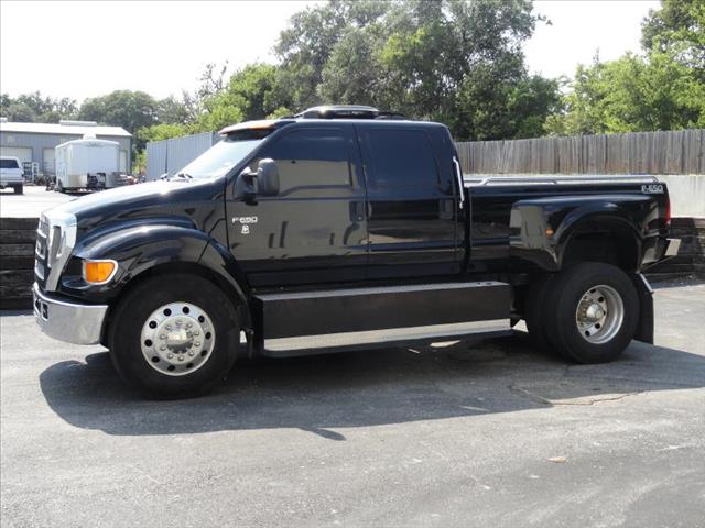 Ford F-650 2006 photo 3