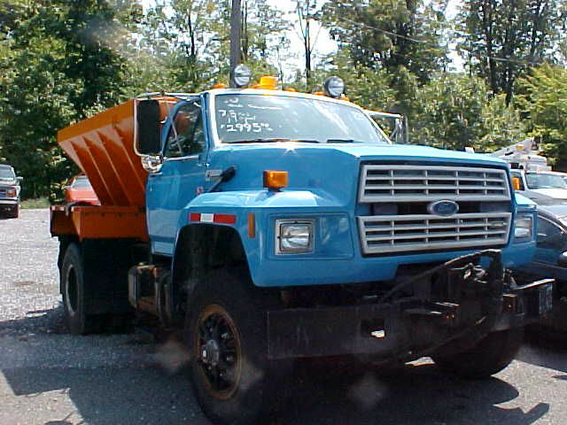 Ford F-800 1990 photo 4