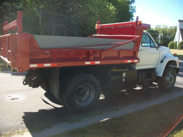 Ford F-800 1995 photo 3