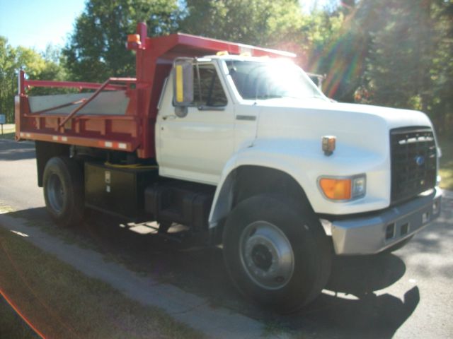 Ford F-800 1995 photo 4