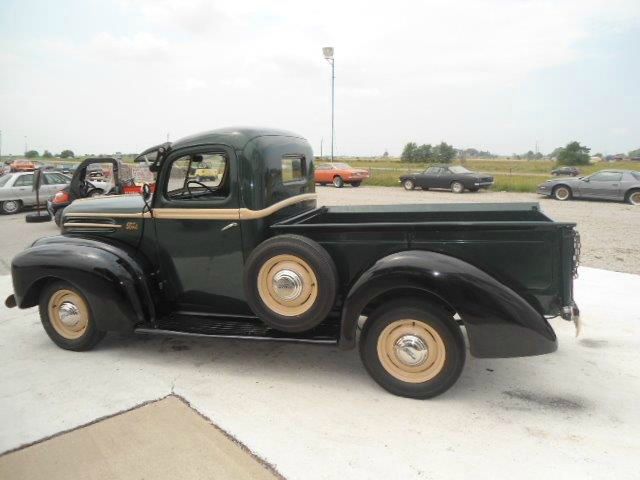 Ford F1 1946 photo 4