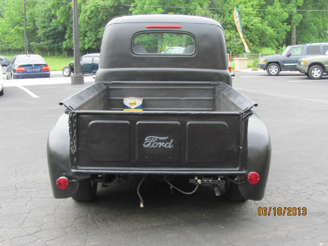 Ford F100 1950 photo 3
