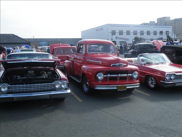 Ford F100 1951 photo 2